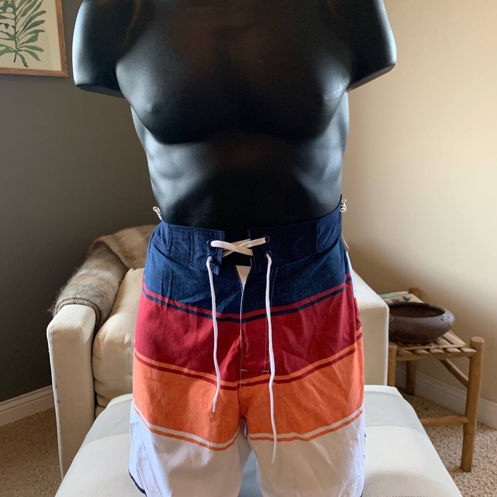 Old Navy Blue and Red Board Shorts for Swim Mew With  tags  Size Large